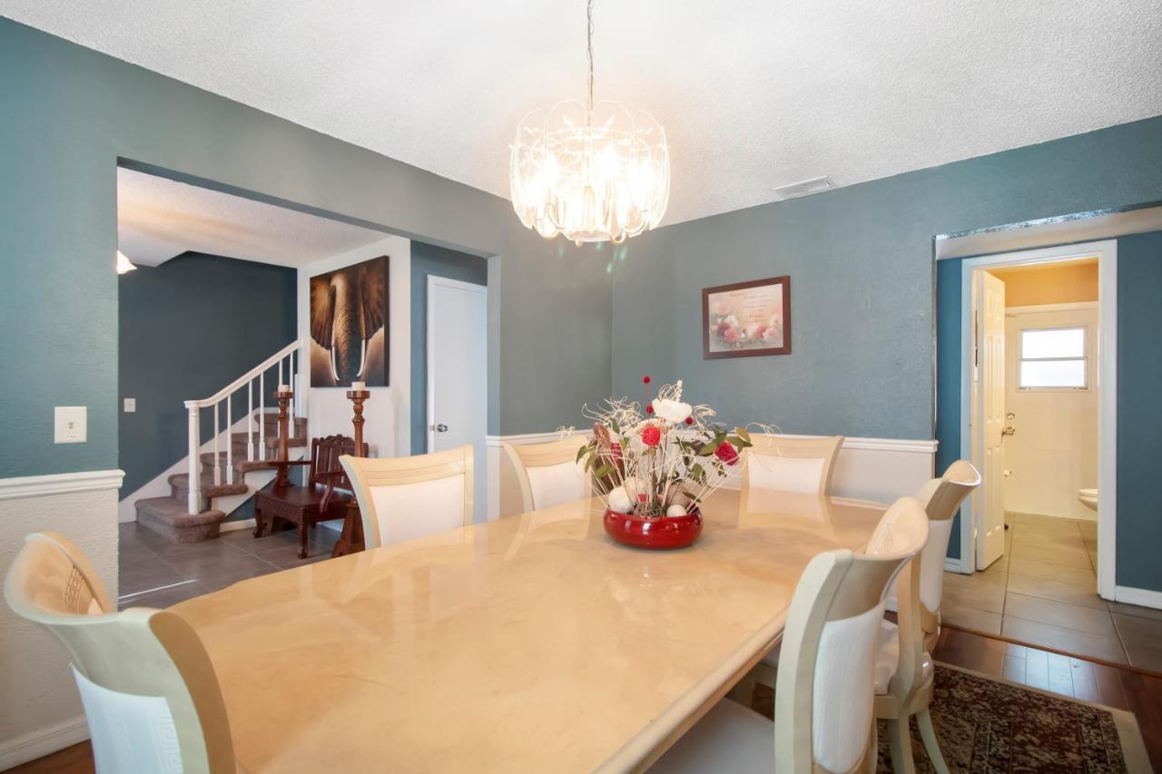 Tampa Bay Pool Home With Heated Pool Брандон Экстерьер фото