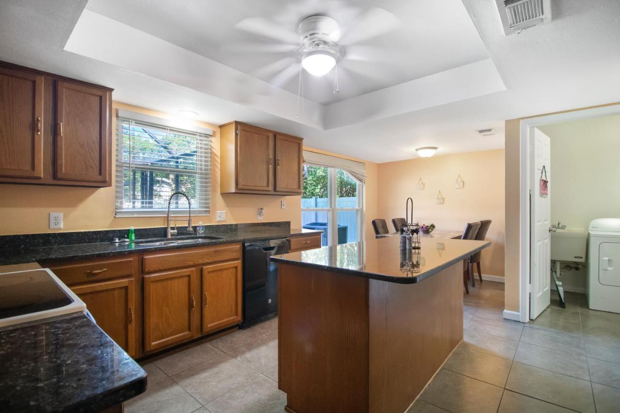 Tampa Bay Pool Home With Heated Pool Брандон Экстерьер фото